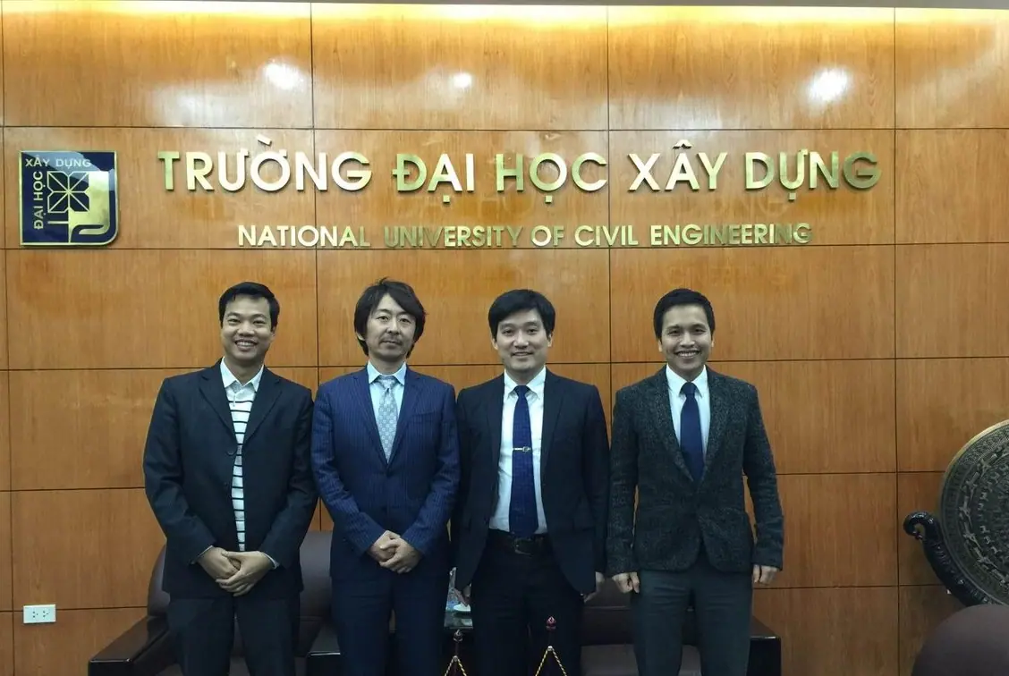 Đại diện Viện Tin học Xây dựng và các đối tác Nhật Bản tại lễ ký kết hợp tác dự án Work in Japan, Trường Đại học Xây dựng Hà Nội